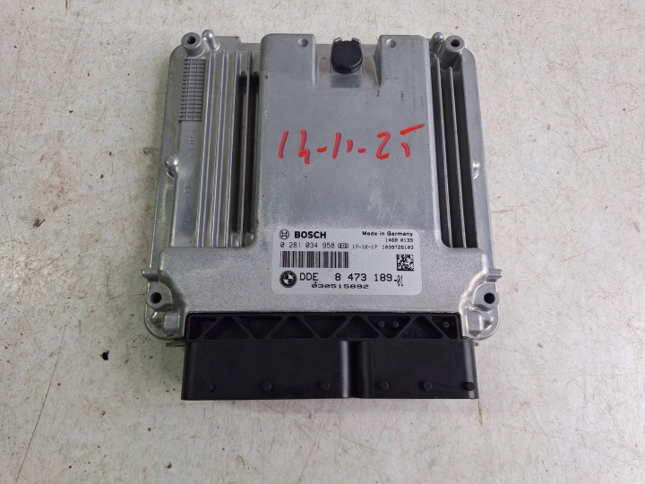 BMW Computer Bedienteil DES MOTORS 2081034958 BOSCH 8473189-01