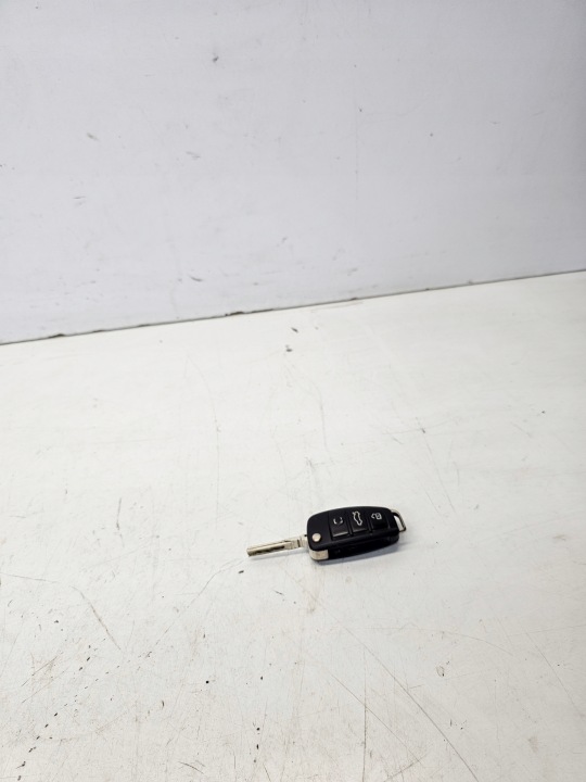 Clé PILOT SCYZORYK AUDI A3 8V 8V0837220 3/25
