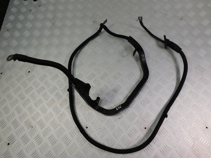 Mercedes Sprinter 906 2.2 cdi 646 kabel plusowy rozrusznika A9065460361