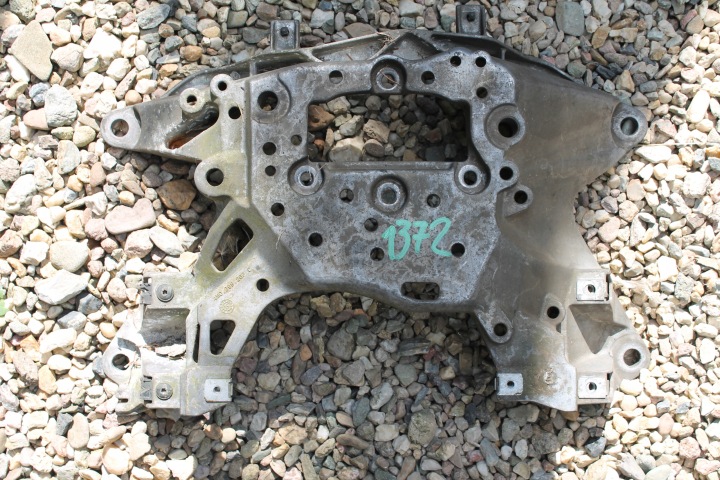 1372. support gearboxes of the gear 4M0399262C