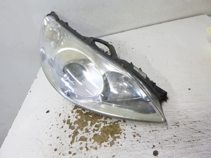 light Reflektor right front Peugeot 407 Soczewkowy AL 9656683780 2005r.