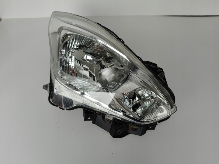 Feux phare Droit REFLEKTOR SUZUKI SWIFT MK8 17
