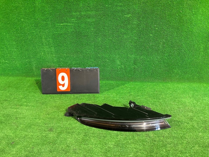 light rear part rear left PORSCHE TAYCAN 9JA945095A nr:9