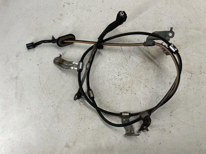 Käsipiduri rihm Parempoolne Subaru Forester SK 26018SJ000 8