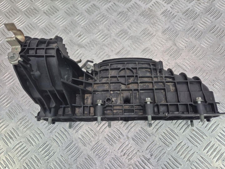 Mercedes E220 CDI C207 W207 2.2 intake manifold A6510905037 OM651.911