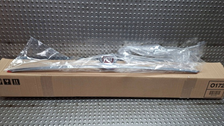 lista EMBLEMAT motorháztetök far CHROM 735656808 FIAT TIPO II SEDAN 2015