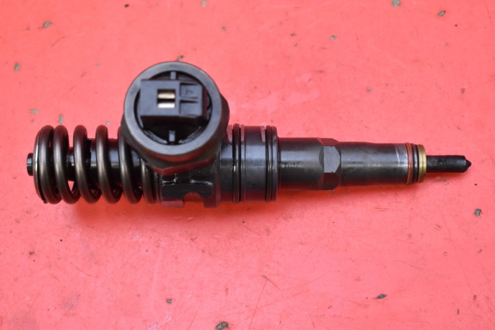 nozzle nozzle 038130073H 0414720014 VW SHARAN 1 and 1.9 TDI 90 KM 00-10