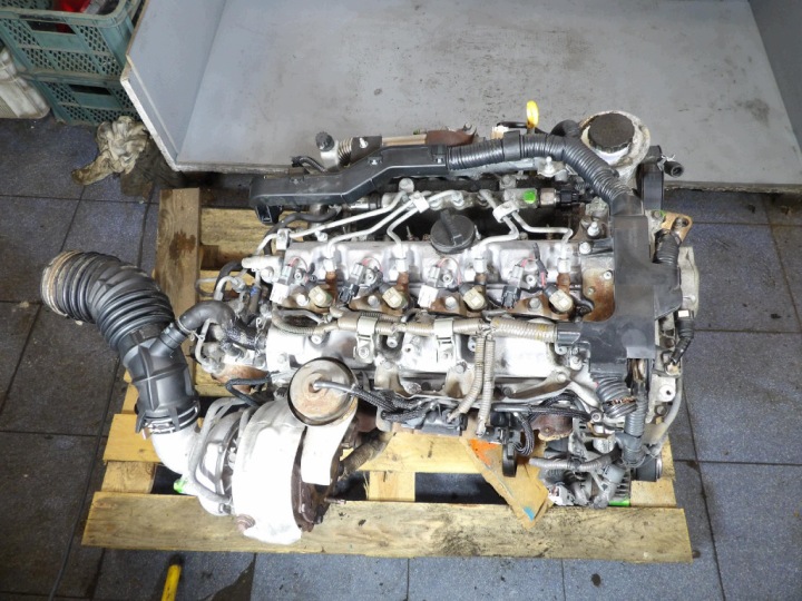 motor 2.2 D4D 177KM 2AD-FHV TOYOTA AVENSIS T25 teljes