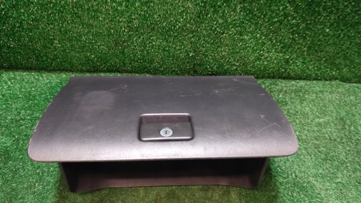passenger compartment of the passenger TOYOTA COROLLA VERSO 55551-0F010