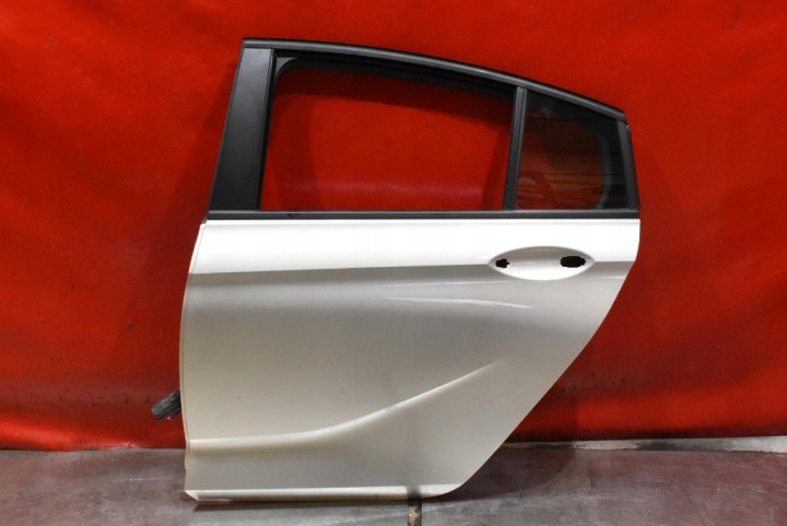 dveře levé záď zadní Z176 OPEL INSIGNIA B 5D HB 17-20