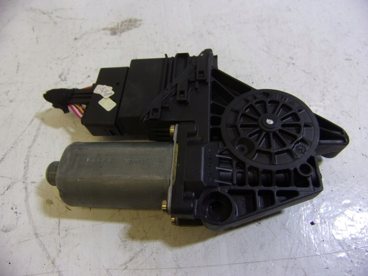 mini motor windows right rear part rear VOLKSWAGEN PASSAT B5 FL 119094XXX