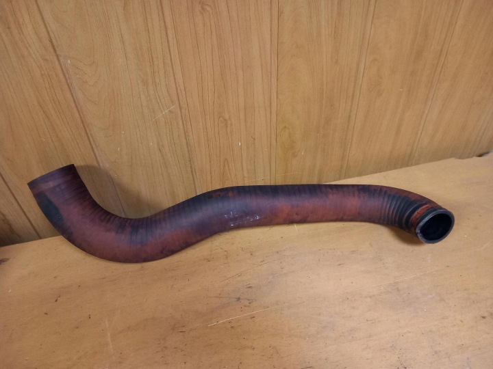 tubo Tubazione radiatore intercooler IVECO DAILY IV 3.0 HPI 504136611 06-12