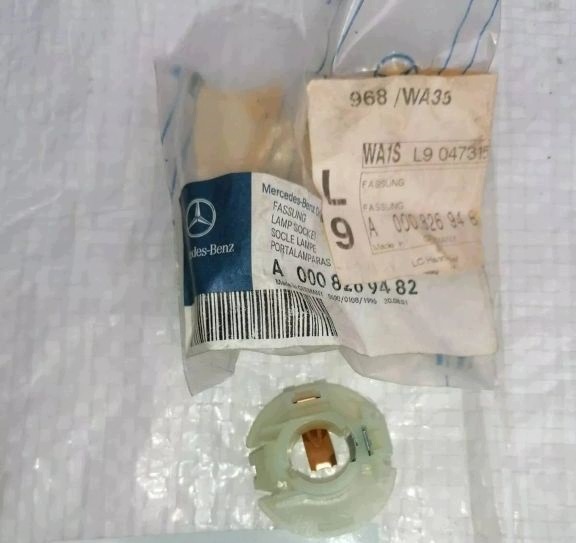 OPRAWKA ZAROWKI MERCEDES T1 A0008269482