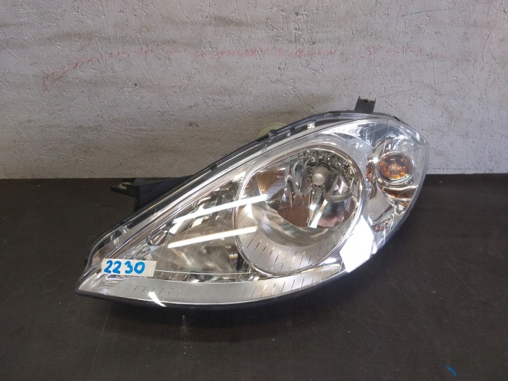 LIGHT FRONT LEFT MERCEDES A KLASA W169