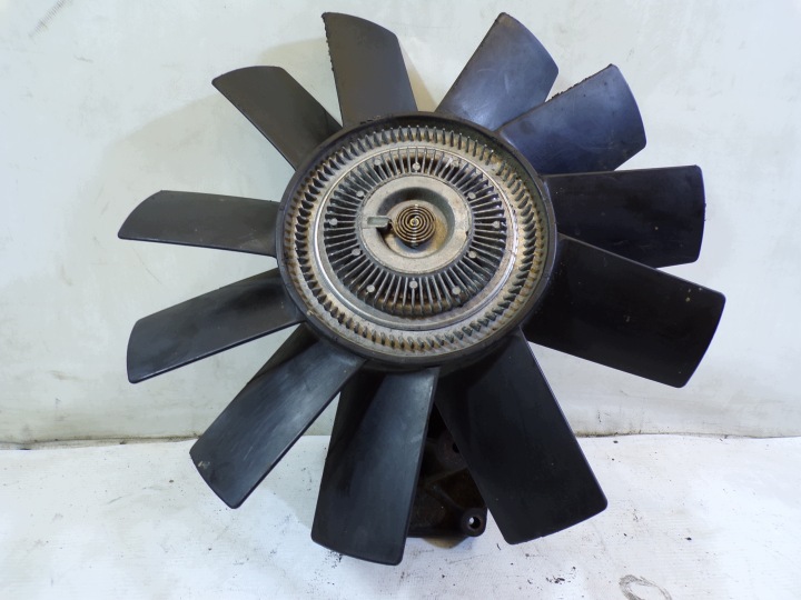 WISKOZA ventilátor NRF2000535 držiak WISKOZY 074146169C 2.5 TDI