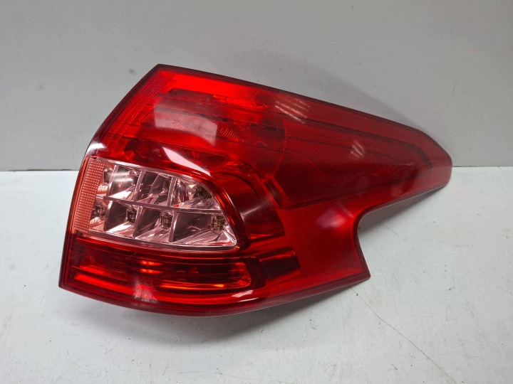 feu arrière droit 9681074080 CITROEN C5 III KOMBI 2007