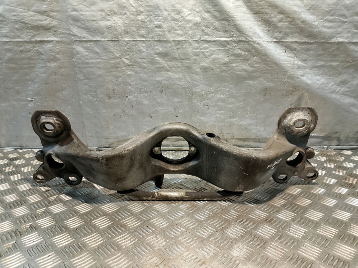 holder bearing gearboxes of the gear AUDI A4 B6 OE 8E0399263R