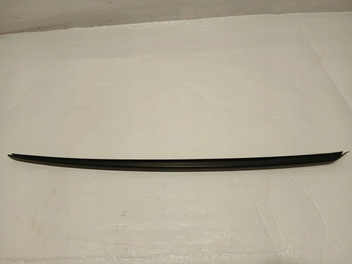 AUDI A4 B9 LIFT lajsna prozori stakla vjetrobranskog desna 8W0854328C