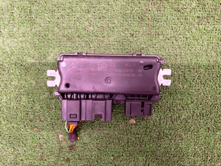 BMW 2 U06 modul řídící jednotka POMPY paliva 5A63595