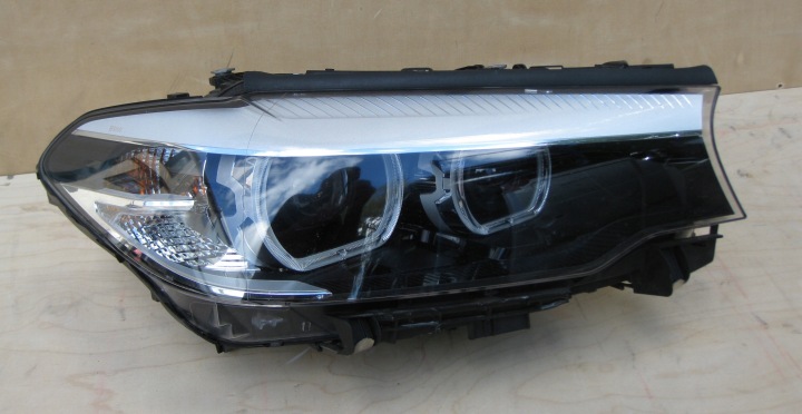 BMW 5 G30 3.0D 19R PRZEDLIFT Feux phare Droit Avant FULL LED 8499112 -01