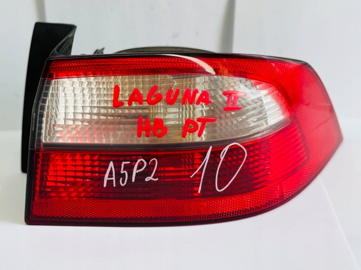 RENAULT LAGUNA 2001 01 5D Licht hinten rechts 8200002474
