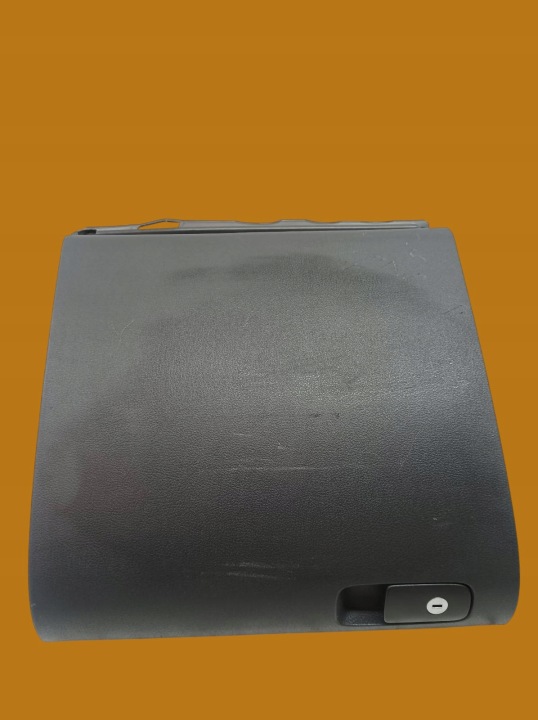 passenger compartment right of the passenger of the dashboard EU 5M1857097K Volkswagen Golf plus and (2004- )