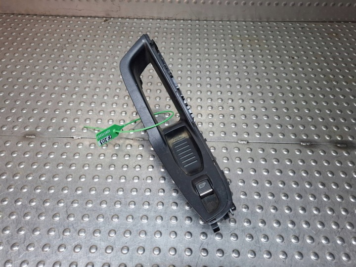 ručka ovladac okna pravý předek 3D C1BB-A240A40-AEW FORD FIESTA MK7