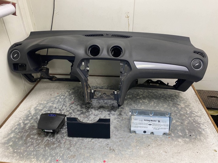 FORD MONDEO MK4 IV LIFT konzola armatura zračni jastuk zračni jastuk airbag 7S71-A04310-AN