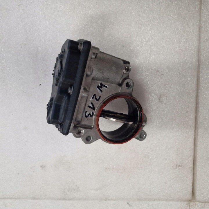 Vanne boitier papillon 2.0 CDI MERCEDES W238 W213 A6540900070