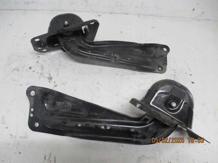 arm of the arm rear part AUDI Q3 83A