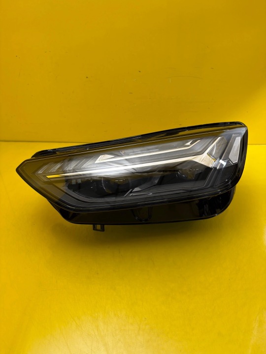 Licht links Audi Q5 SQ5 80A Lift Matrix 80A941035