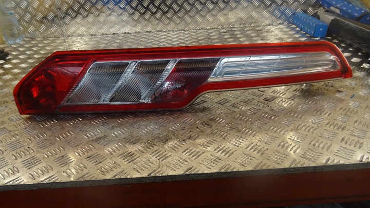 light LT FORD TOURNEO TRANSIT CUSTOM NR27