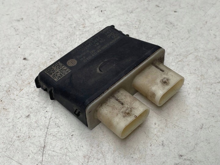 Module pour l’ouverture du capot VW AUDI PORSCHE 3G0962243C !J