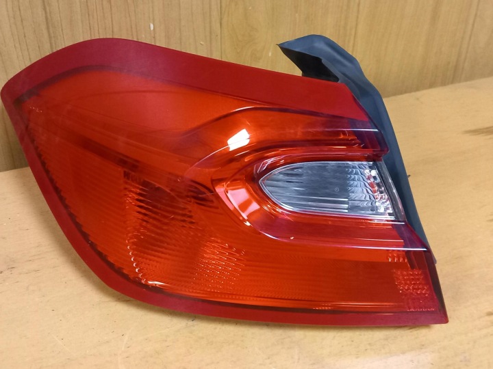 Feux phare Complète Gauche Arrière FORD FIESTA MK8 HB H1BB13405AE 17-21