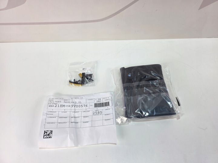 FUTERAL ETUI KSIAZKA SERWISOWA BMW X7 G07 LCI 9217685
