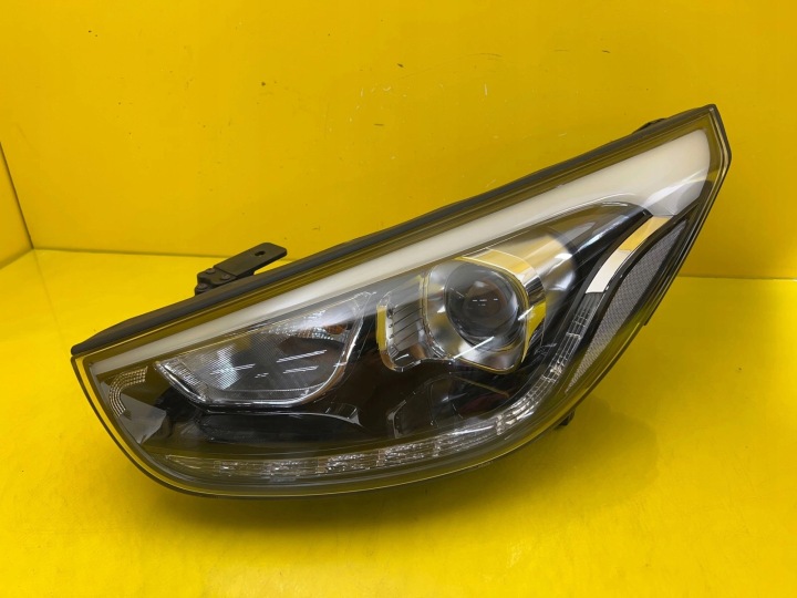 Feux phare Gauche Hyundai IX35 Lentille Led 92101-2S