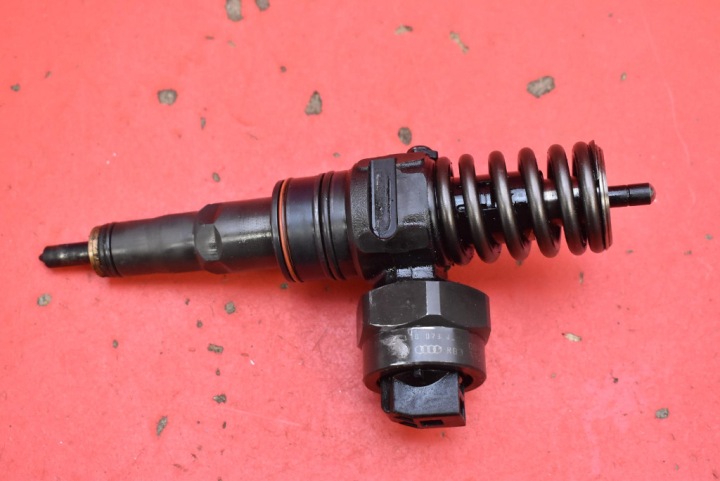 nozzle nozzle 038130073J 0414720015 VW GOLF 4 IV 1.9 TDI 101 KM 97-06