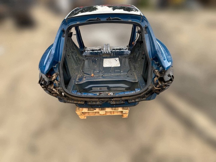 čtvrtka blatník záď levá pravá záď zadní PORSCHE TAYCAN TURISMO CROSS 9J