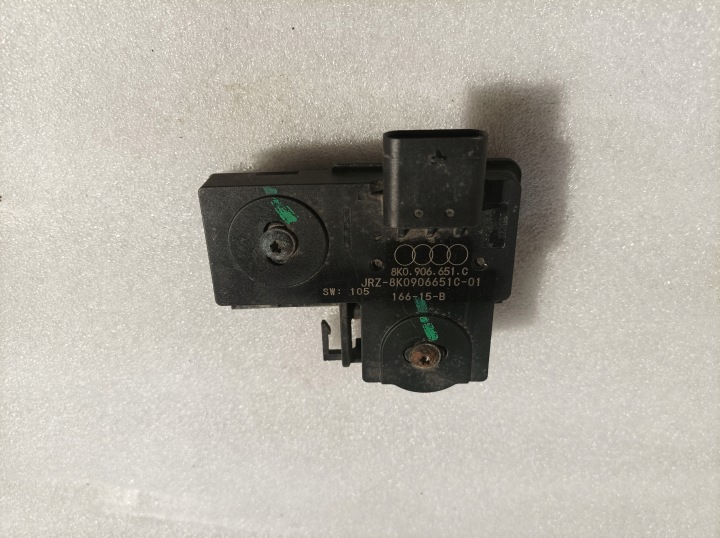 AUDI S3 8V sensor of the level of the fuel 8K0906651C