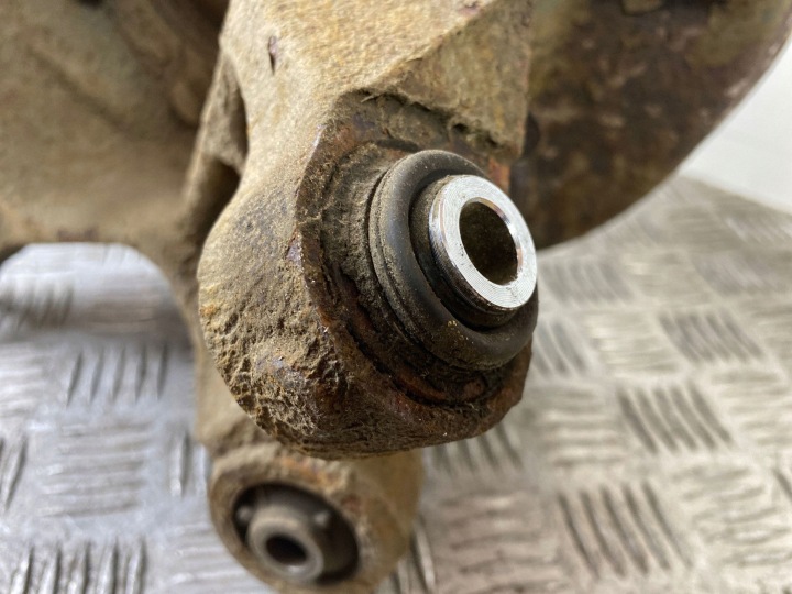 2016 Subaru Outback (BS) Rear wheel hub 10