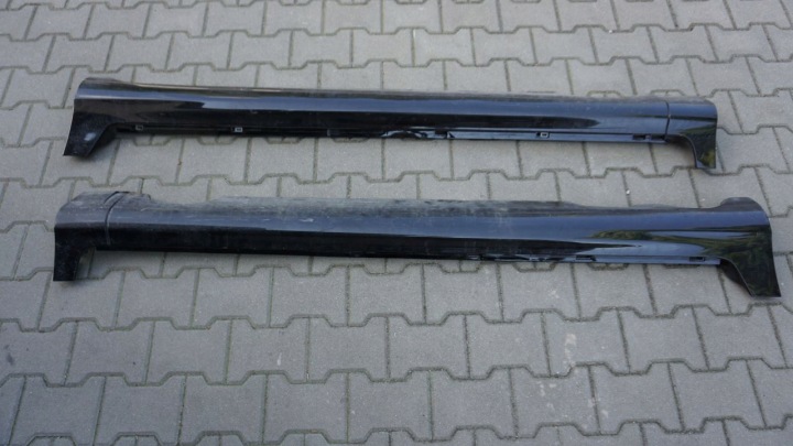VOLVO XC60 LIFT - lišta Prahová pravá 452