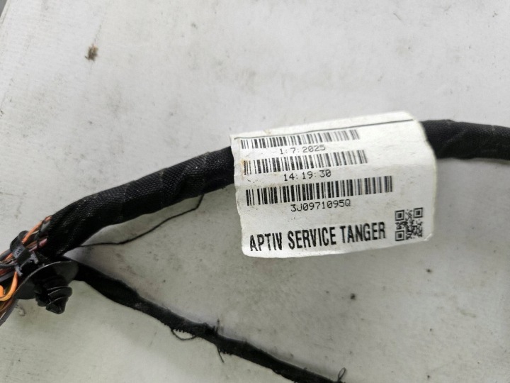 Volkswagen PASSAT B9 Instalare Collider Front 6PDC 3J0971095Q 7