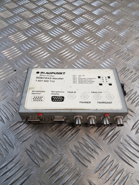 KONWERTER BLAUPUNKT RGB/CBS RENAULT 7607005713