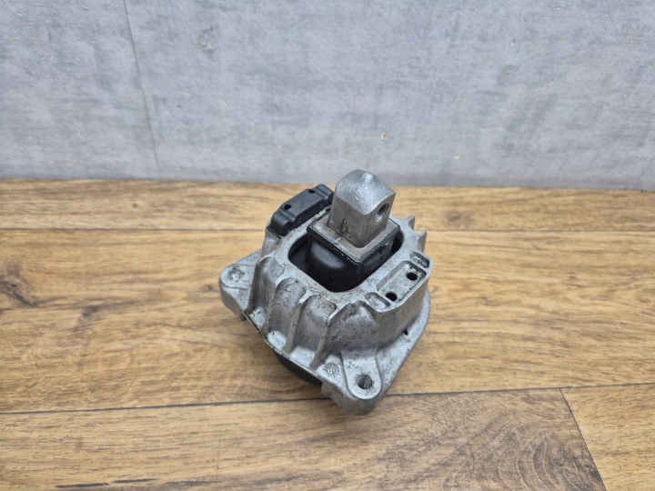 BMW F07 F11 F10 F01 supporto Supporti motore usato 3.0D N57 X-DRIVE 6777382