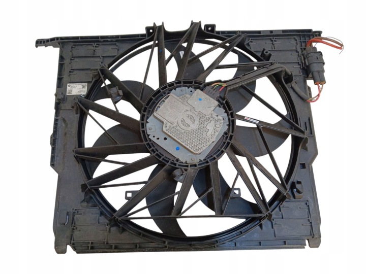 Lüfter Lüfter des Kühlers BMW F10 F11 2.0 D 7633273-01