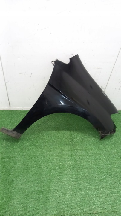 blatník pravý přední HONDA FR-V