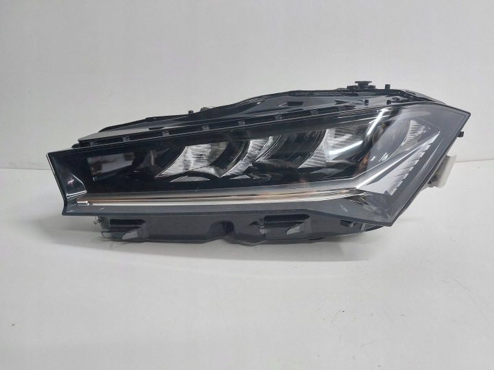 SKODA SUPERB IV 23r> light left front FULL LED complete 3P1941015