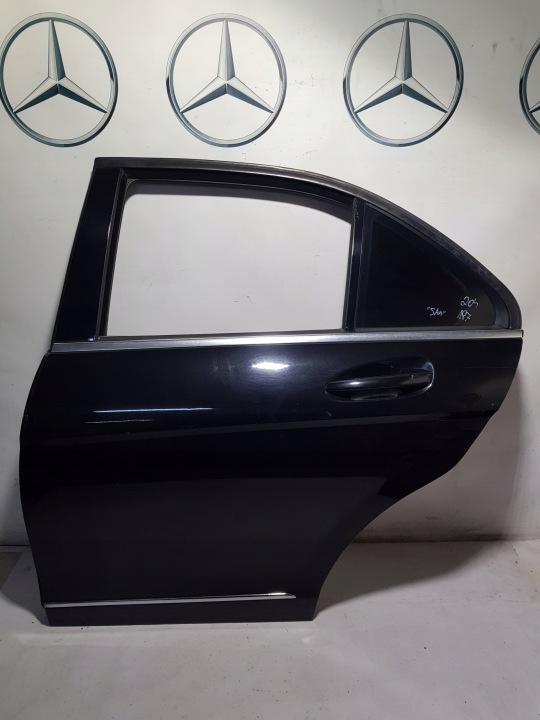MERCEDES W204 SEDAN ajtó bal far C197 197