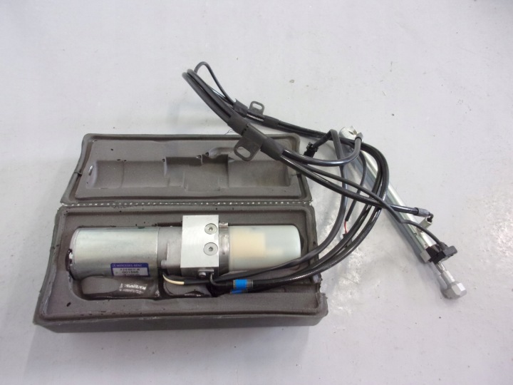 MERCEDES CL 500 CL 216 VÉRINS DE COFFRE HAYON POMPE DU CAPOT A2168000148