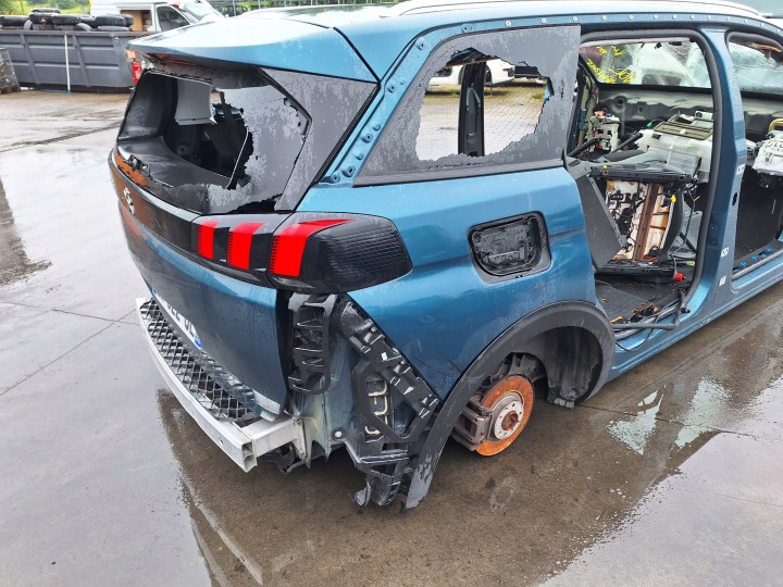PEUGEOT 5008 2 II P87 2017- EDZ Destro LONGHERONE parafango posteriore Destra